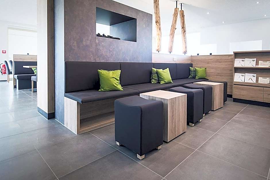 Alb Inn - Hotel & Apartments