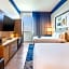 Serena Hotel Aventura, Tapestry Collection By Hilton