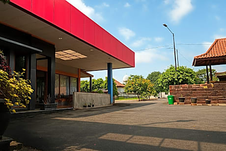 Oak Lawang