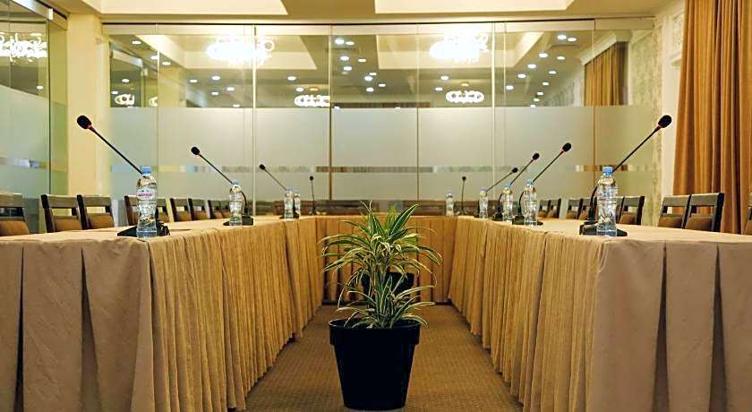 Hotel King David The Builder