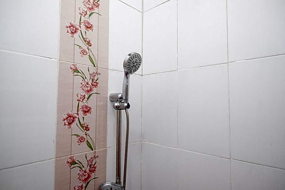 RedDoorz Syariah @ Klodran Solo