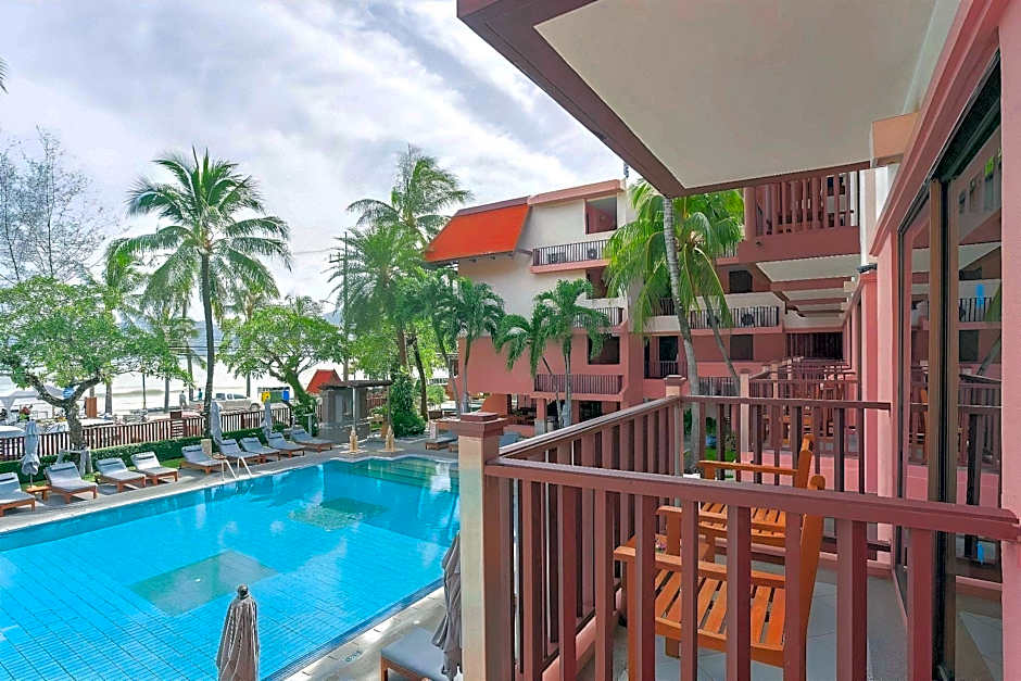 Seaview Patong Hotel