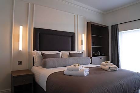 Superior Deluxe Double or Twin Room