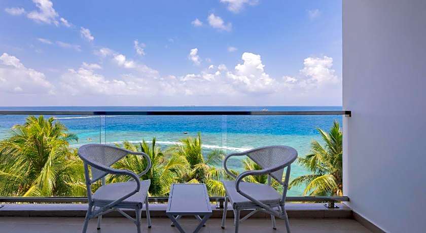 Kaani Palm Beach at Maafushi