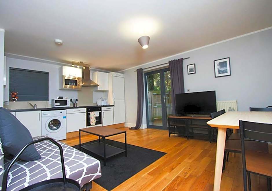 Westciti Caroco Aparthotel