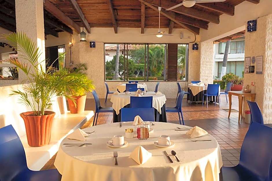 Cabo Blanco Hotel and Marina