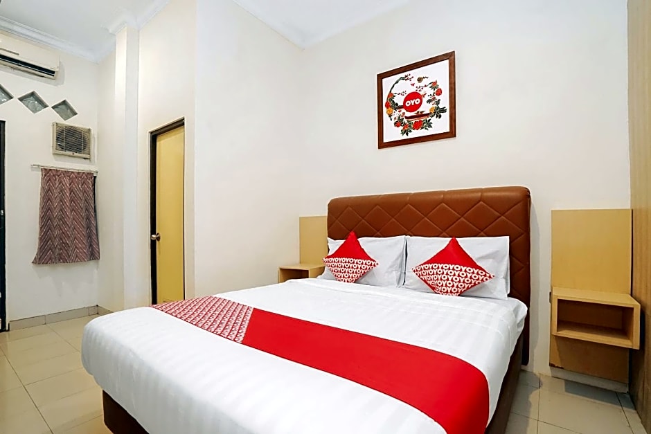 Vaccinated Staff - OYO 658 Alibaba Residence