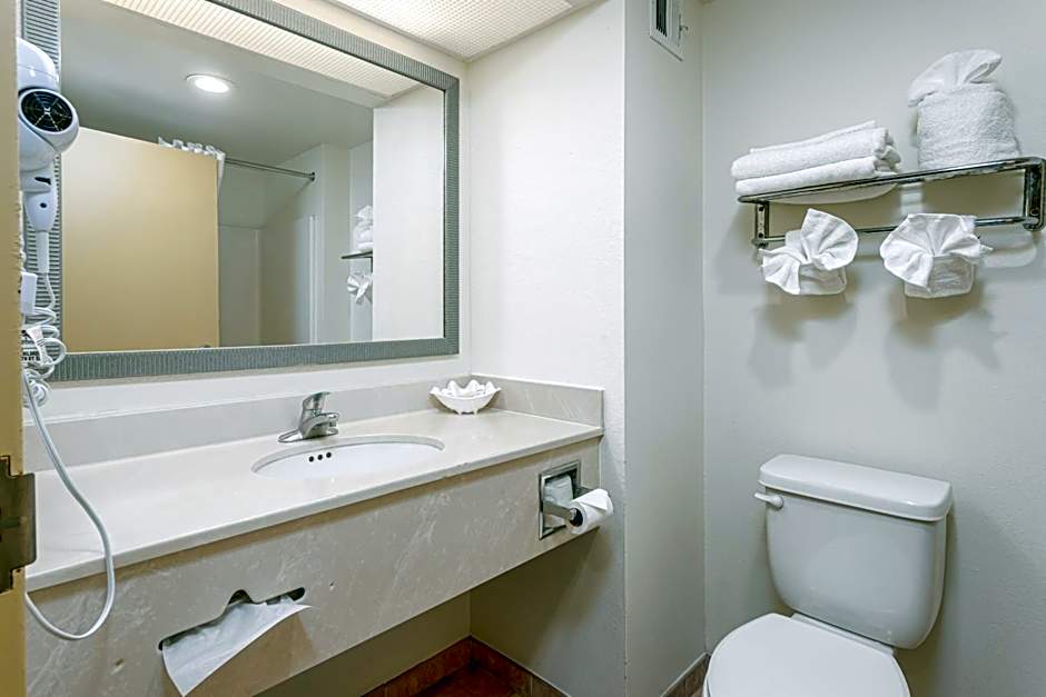 Hutchinson Island Hotel and Suites