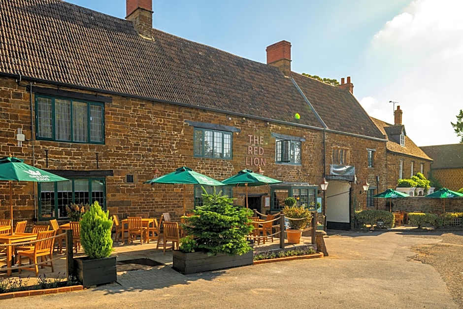 Red Lion Hotel by Greene King Inns