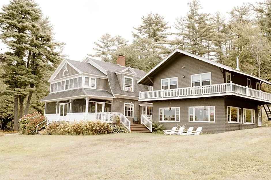 Snowvillage Inn