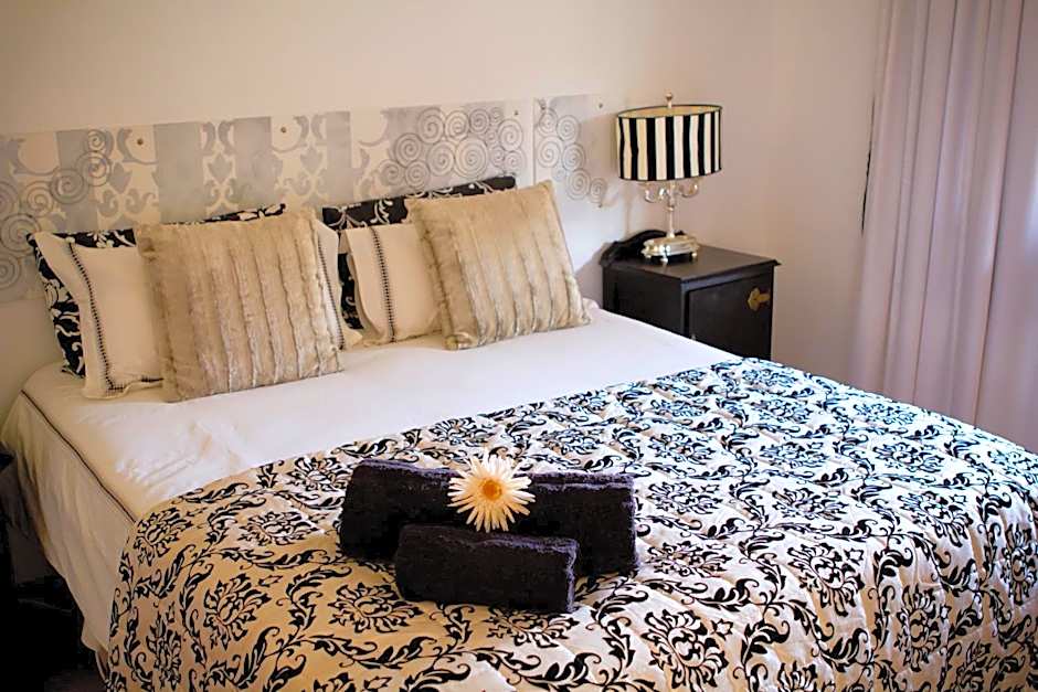 Villa Mexicana Guesthouse