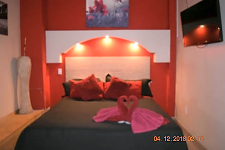 Hotel Revolucion