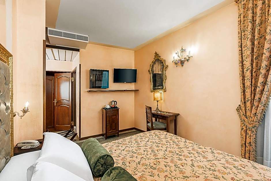 Hotel Marconi