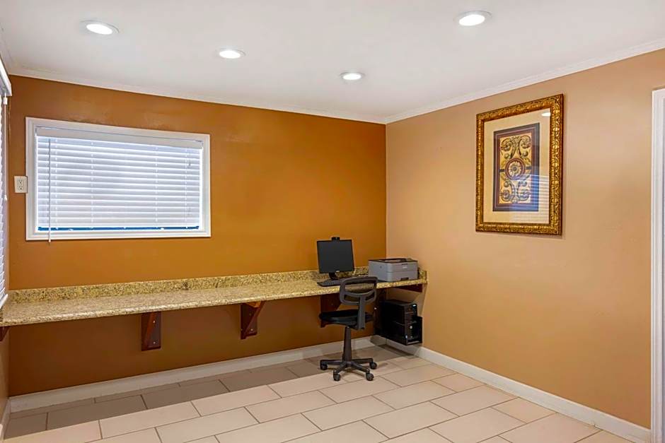 Best Western Snyder Inn