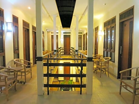 Kuta EcoStay Guest House