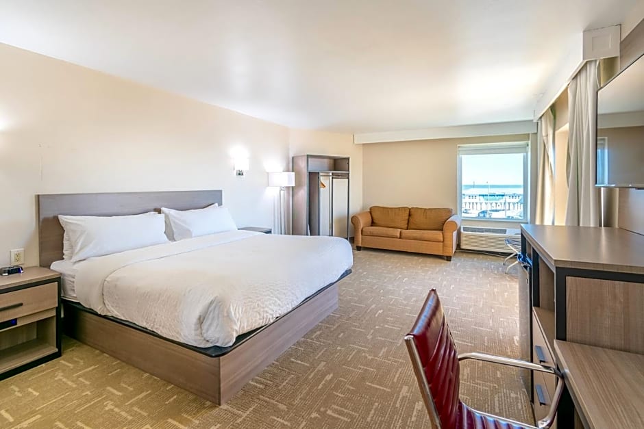 Photo 1 of 14 of King Suite - Accessible/Non Smoking