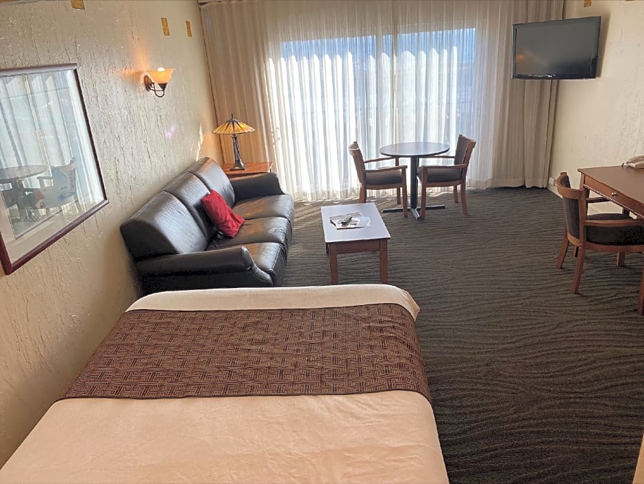 Photo 1 of 4 of Suite, Ocean View