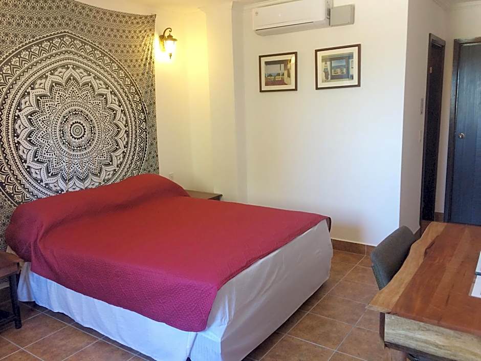 Easy Inn Hotel