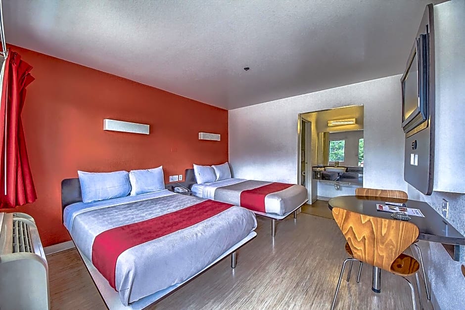 Motel 6 San Antonio, Tx Six Flags Fiesta TX - La Cantera Area