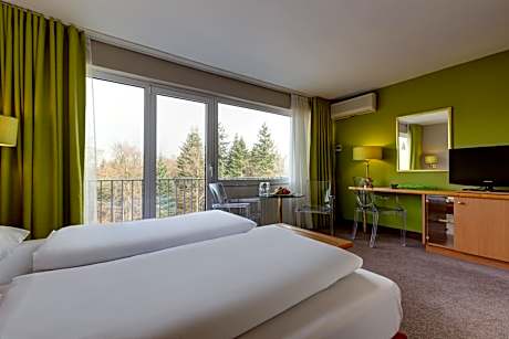 Parking View Comfort Twin Room