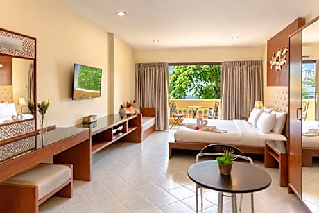 Grand Deluxe Room