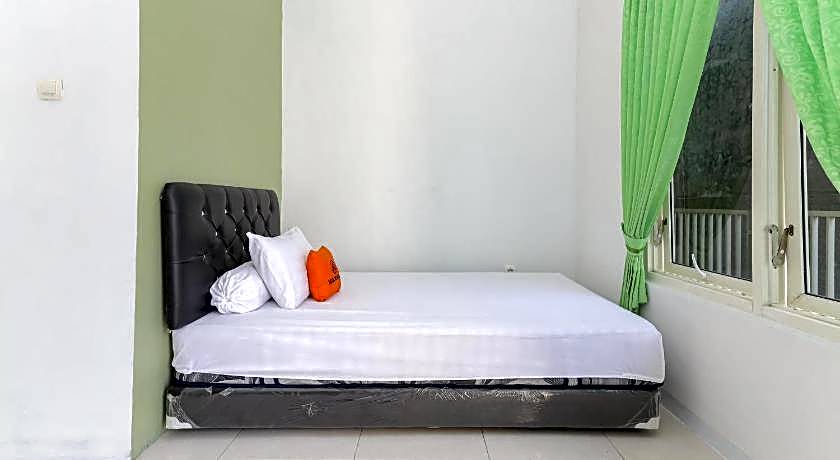 KoolKost Syariah near Alun Alun Sidoarjo