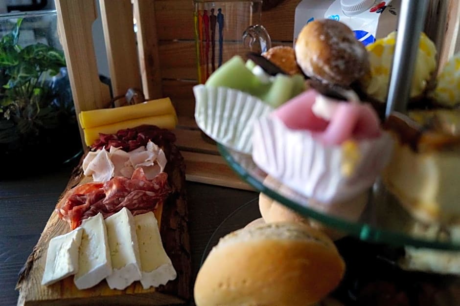 Breakfast at Carin’s