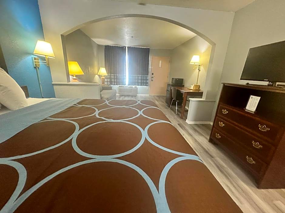 Super 8 by Wyndham Jasper TX