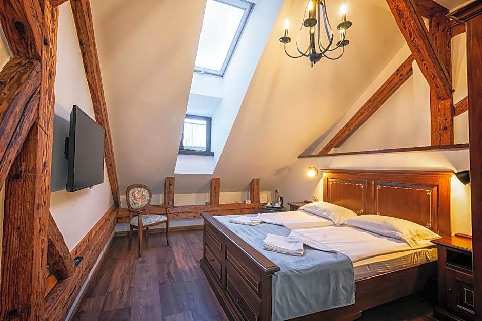 HOTEL BOUTIQUE CASA CHITIC -HOTEL AND RESTAURANT Str Johann Gott nr7