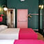 Casa Rosa Suites