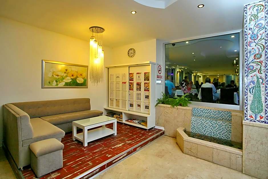 Kleopatra Celine Hotel
