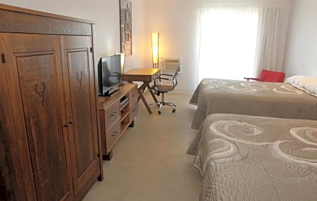 Classic Queen Room with Two Queen Beds