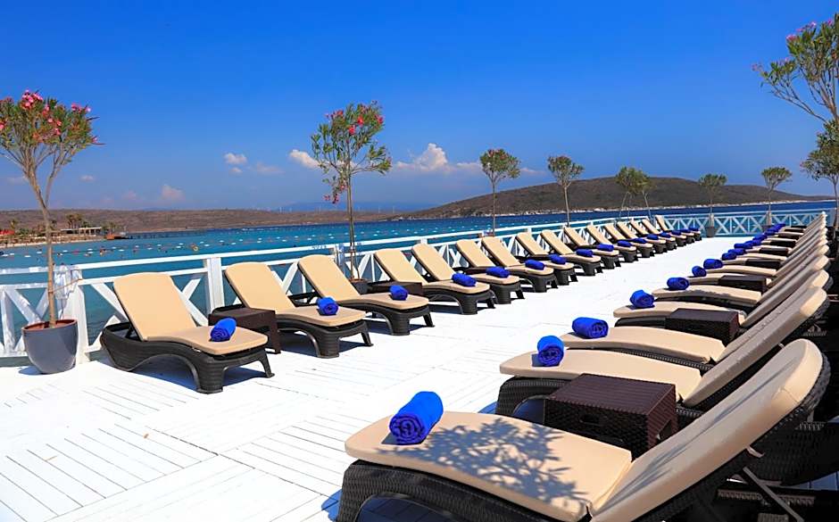 Design Plus Seya Beach Hotel