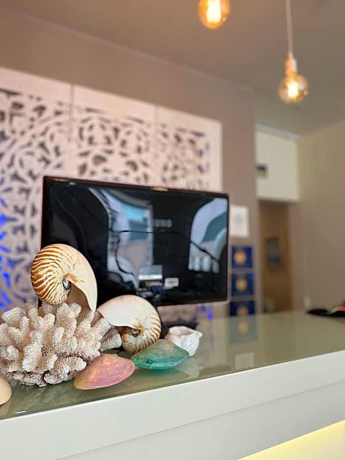 Aqua Ria Boutique Hotel