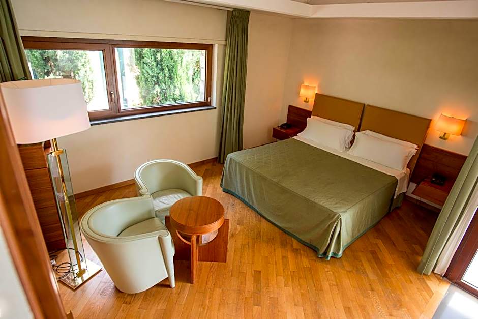 Photo 1 of 6 of Double Room with Spa Access