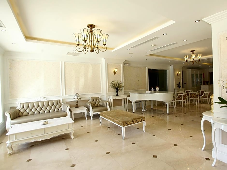 City Bay Palace Hotel