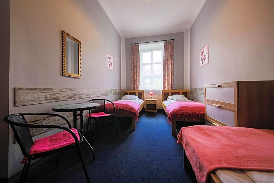 Red Carpet Hostel