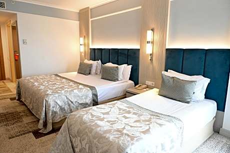Double or Twin Room with Garden View
