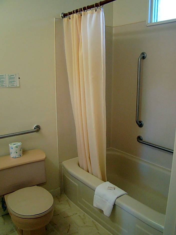 Photo 1 of 2 of 2 Double Beds, Accessible