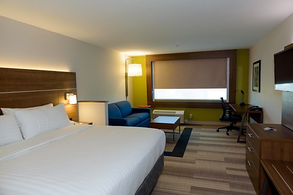 Holiday Inn Express & Suites McKinney - Frisco East By IHG