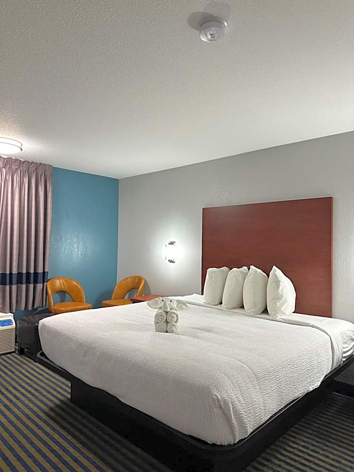 SureStay Plus by Best Western Brooks