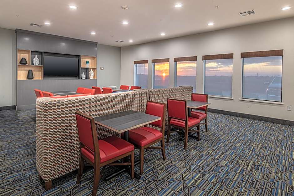Holiday Inn Express & Suites N Waco Area - West By IHG