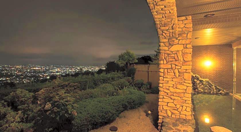 Fruit Park Fujiya Hotel