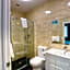 Ramada by Wyndham Hamilton City Center