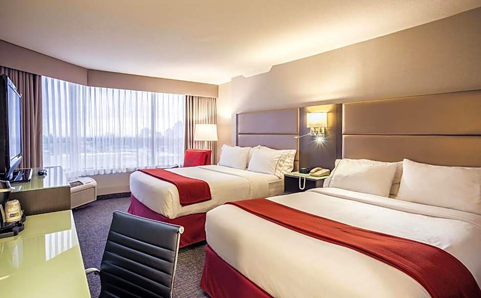 Holiday Inn Express Vancouver-Metrotown (Burnaby) By IHG