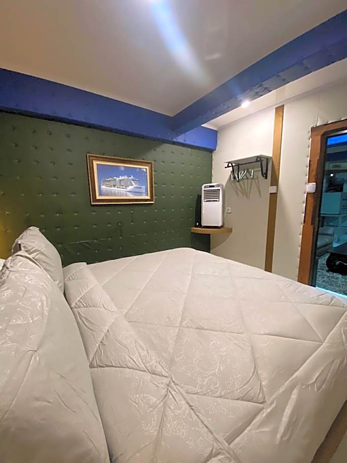 Pondanu Cabins By The Lake