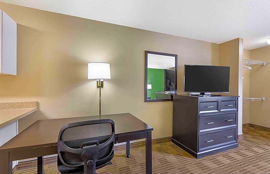 Extended Stay America Suites - Cleveland - Beachwood - Orange Place - South