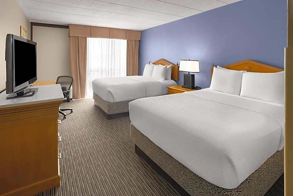 Days Hotel by Wyndham Toms River Jersey Shore
