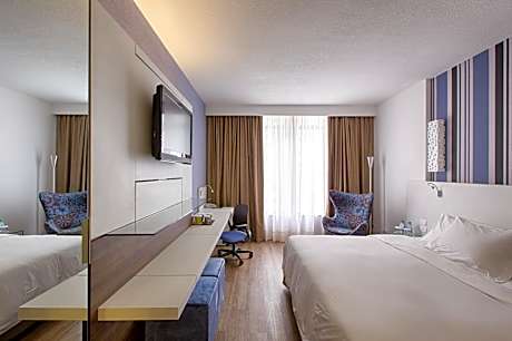 Superior Queen Non Smoking