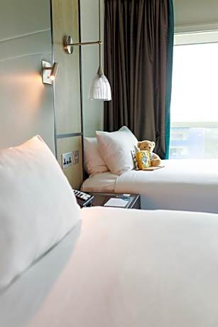 Hyatt Place London Heathrow Airport